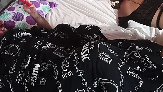Sevgilim bana bir video çekiyor.