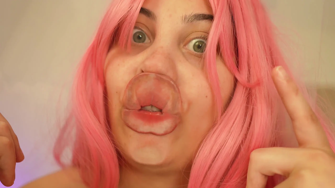 Silly Face Fetish and Pignose in Glass