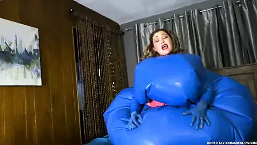 Stepdaugther's Big Blueberry Titties