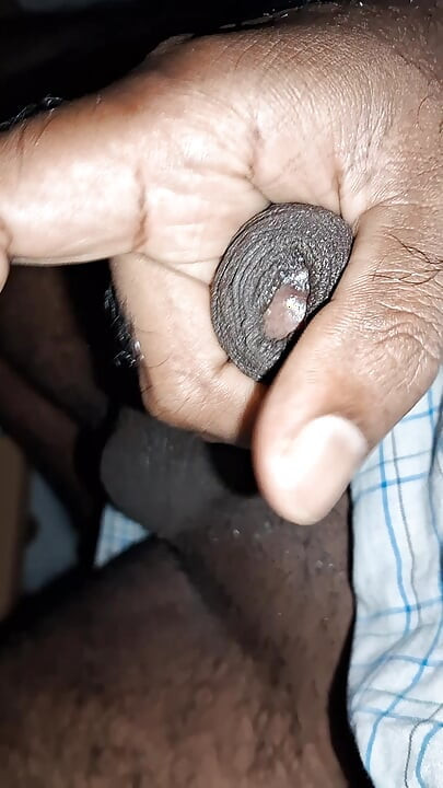 Indian BBC guy solo jerking video 251