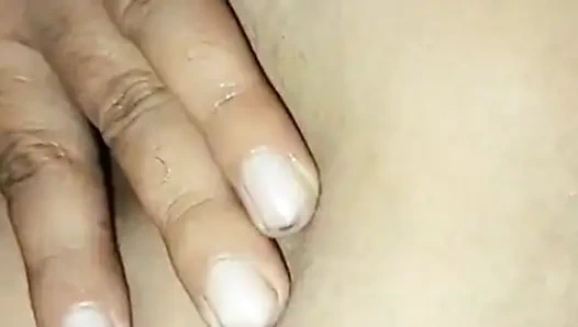 Nfadila продолжает зависимым