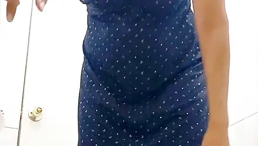 TATLI INCE POPOSU OLAN OLGUN, GÜZEL TÜYLÜ VAJINASINI SERGILIYOR