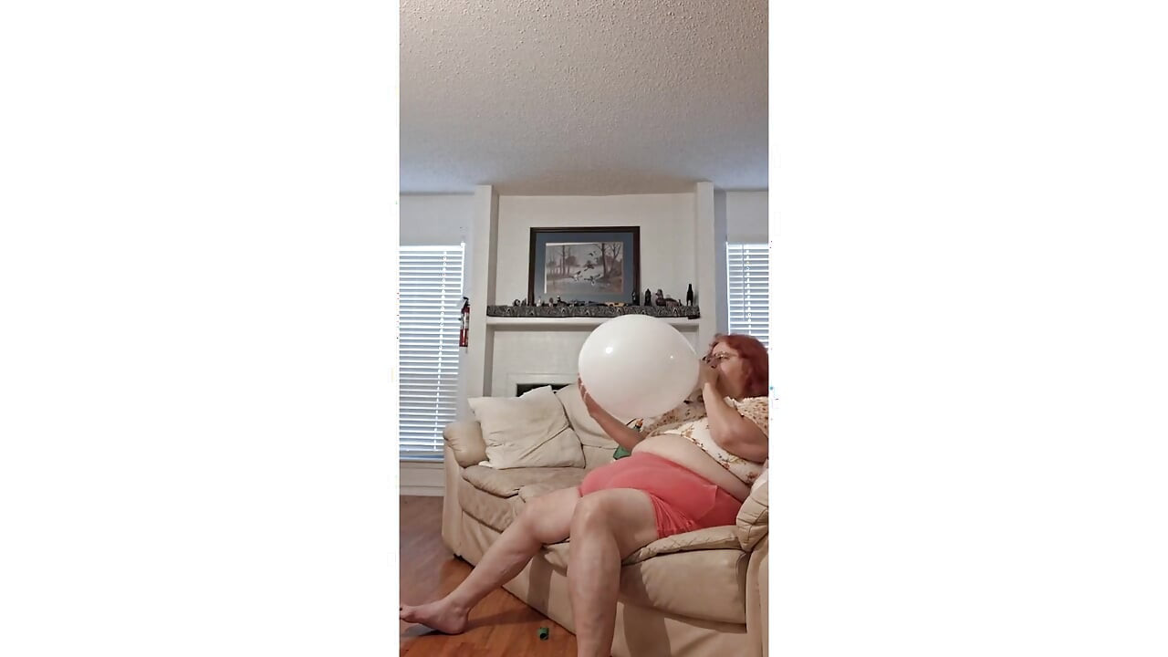 Büyük Güzellik Hemşiresi Vicki'nin Istediği Oral Seks Ve Pop Videosu