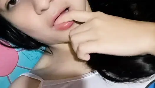 "Der nachbar allein verführt dich, wenn du zu hause bist"