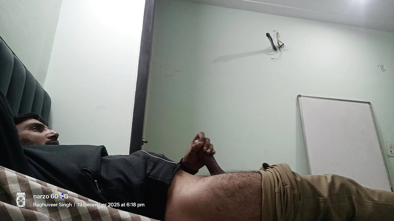 भारतीय पुलिस अधिकारी आदमी और सेना के अधिकारी का आदमी जंगल में सेक्स करता है भाग I