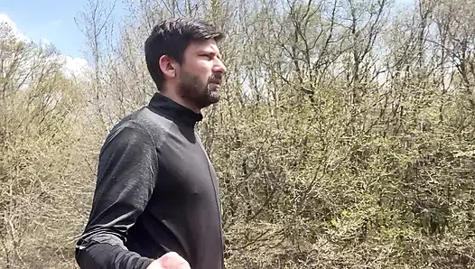 Açık havada orta yaşlı seksi kadın anal bölüm 2