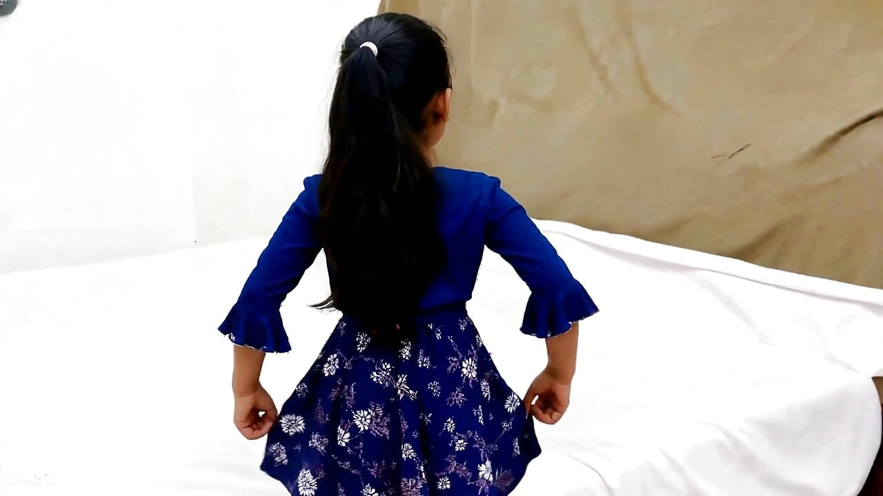 Hintli kadın sevgilisiyle anal seks yapıyor