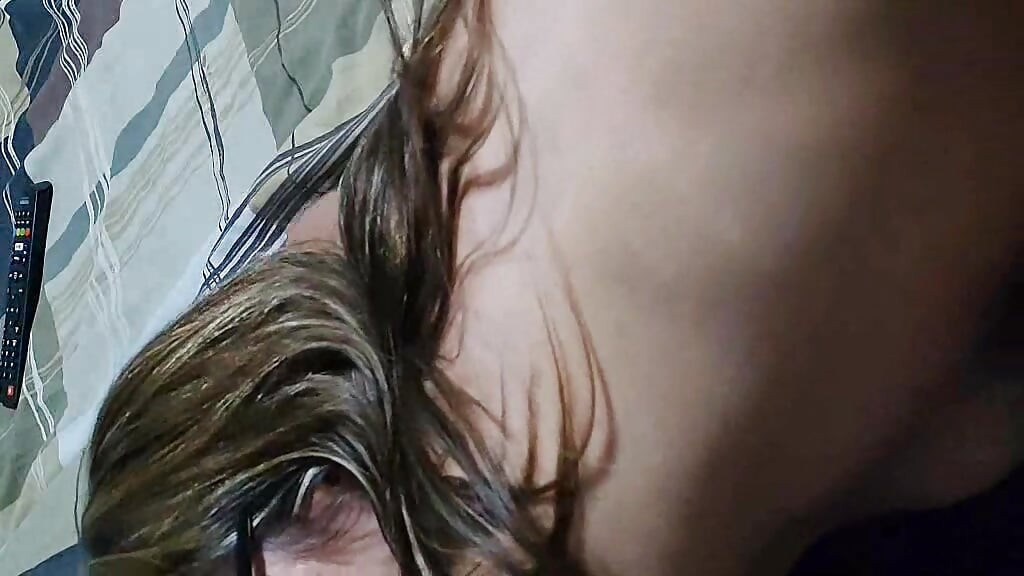 Tight Pussy Enjoys Juicy Cucumber