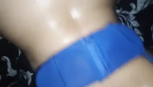 Auf allen vieren gefickt und in den mund gefickt, oralsex, doggystyle