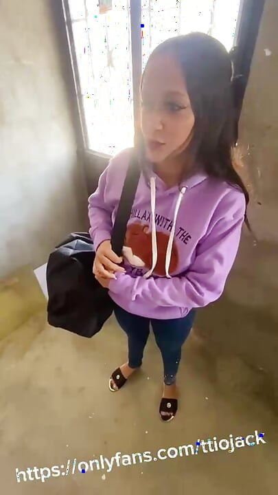 我吮吸了我老板的鸡巴，他打了我的菊花