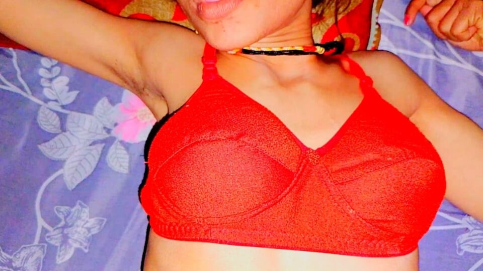 Гореща индийска деси съпруга е чукана от най-добрия приятел на съпруга си, хинди секс