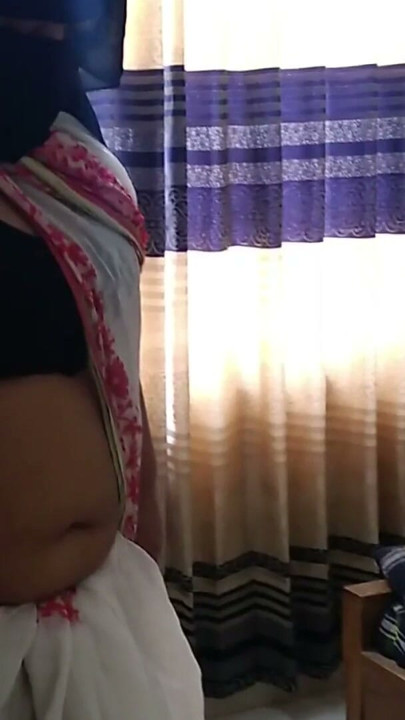 Badi Gand wali Indian Desi Sexy Satule stepma ko jabardast chudai jab gar ke saphe karati - Rough Anal Fuck &amp; Cum | Clip 1