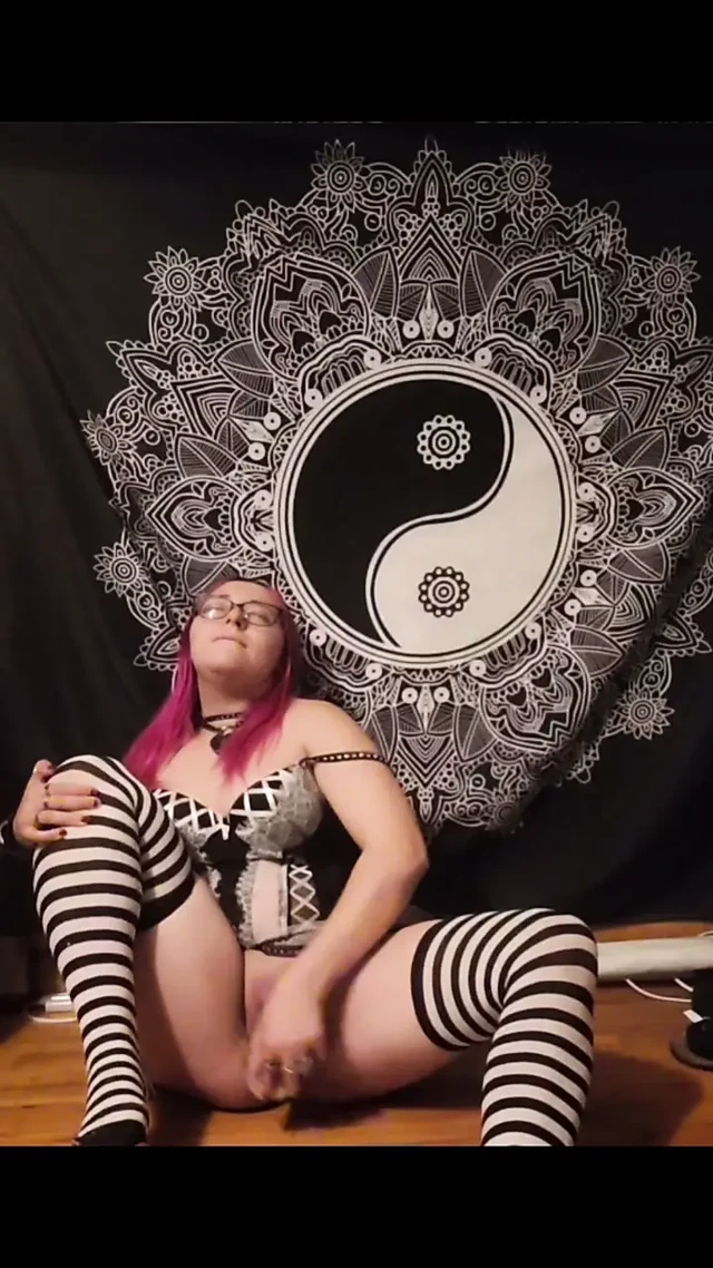 Cute Goth Girl Fucks Toy