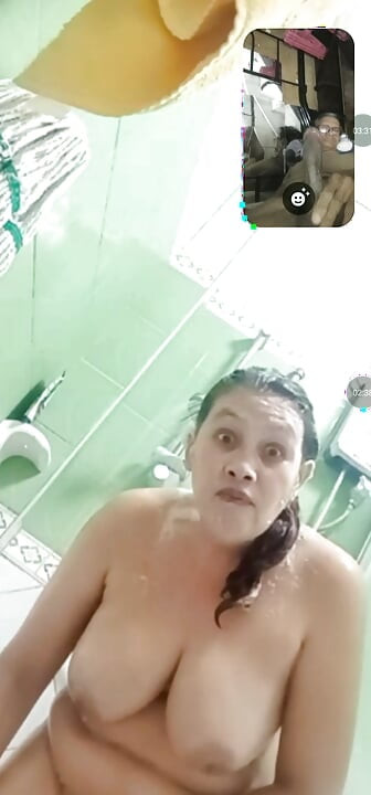 Ranní videohovor se sexem.