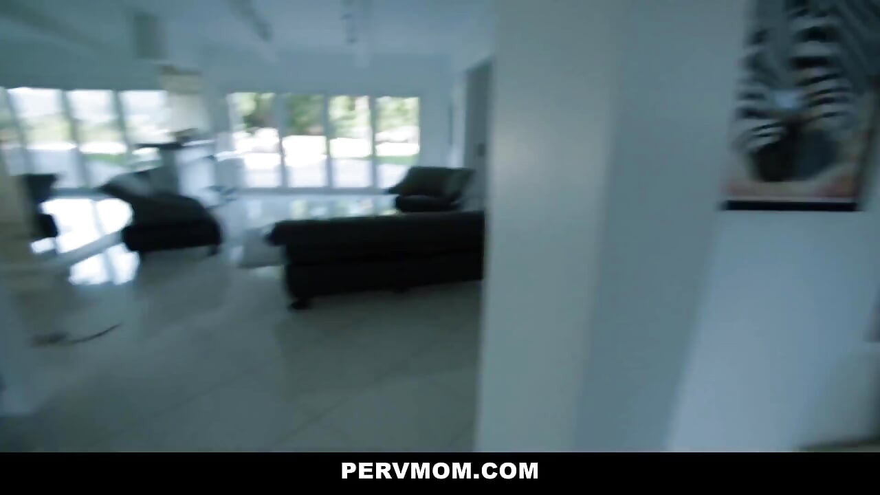 Ma belle-mère s’occupe de tous mes besoins sexuels