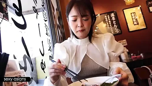 Frustrated Housewife Tired of Quick Husband, Begs Harder Pace and Finishes on Her Belly