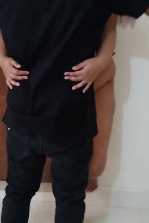 Jab Anjali Bhabhi Saree Badal Rahi Thi, Devar Ne Unhe Khidki Se Dekha Aur Chudai Karne Ke Liye Jabardasti - Indian Sex