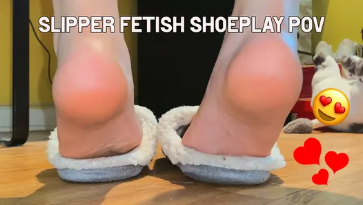 Daisy's Latina Soles Slipper Shoe Play, Dangling Soft Soles, Foot Fetish, Giantess POV, Stinky Feet, Toes, Pedicure