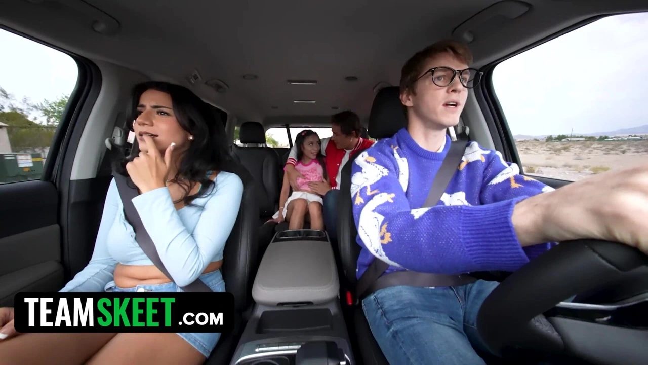 继家庭游戏之夜变得讨厌与母长权力房子交换