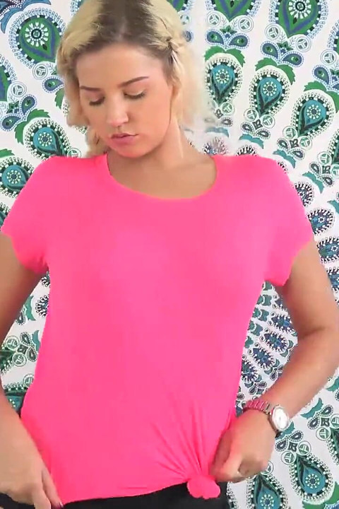 Sportive Sophia Lux Rubs and Fingers Her Shaved Love Box