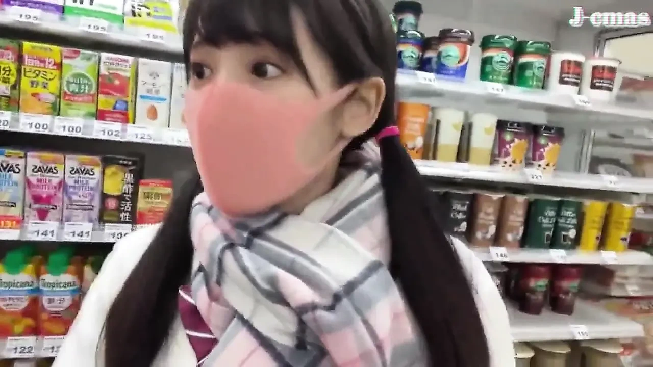 A Wild Beauty Who Loves Deep Kisses Captures Her Passion Wherever She Goes. – B