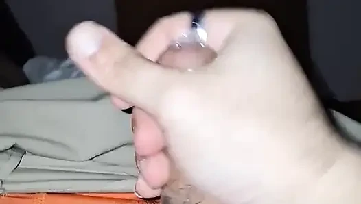 Yarak okşuyor