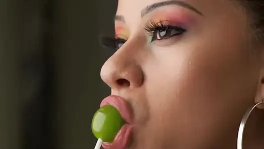 Salah satu kecanduanku adalah sweets