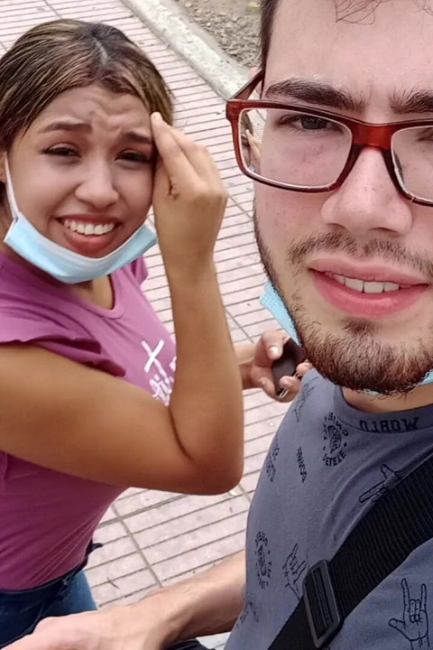 Sikişmek istiyorum ama o istemiyor ama sonunda kabul ediyor