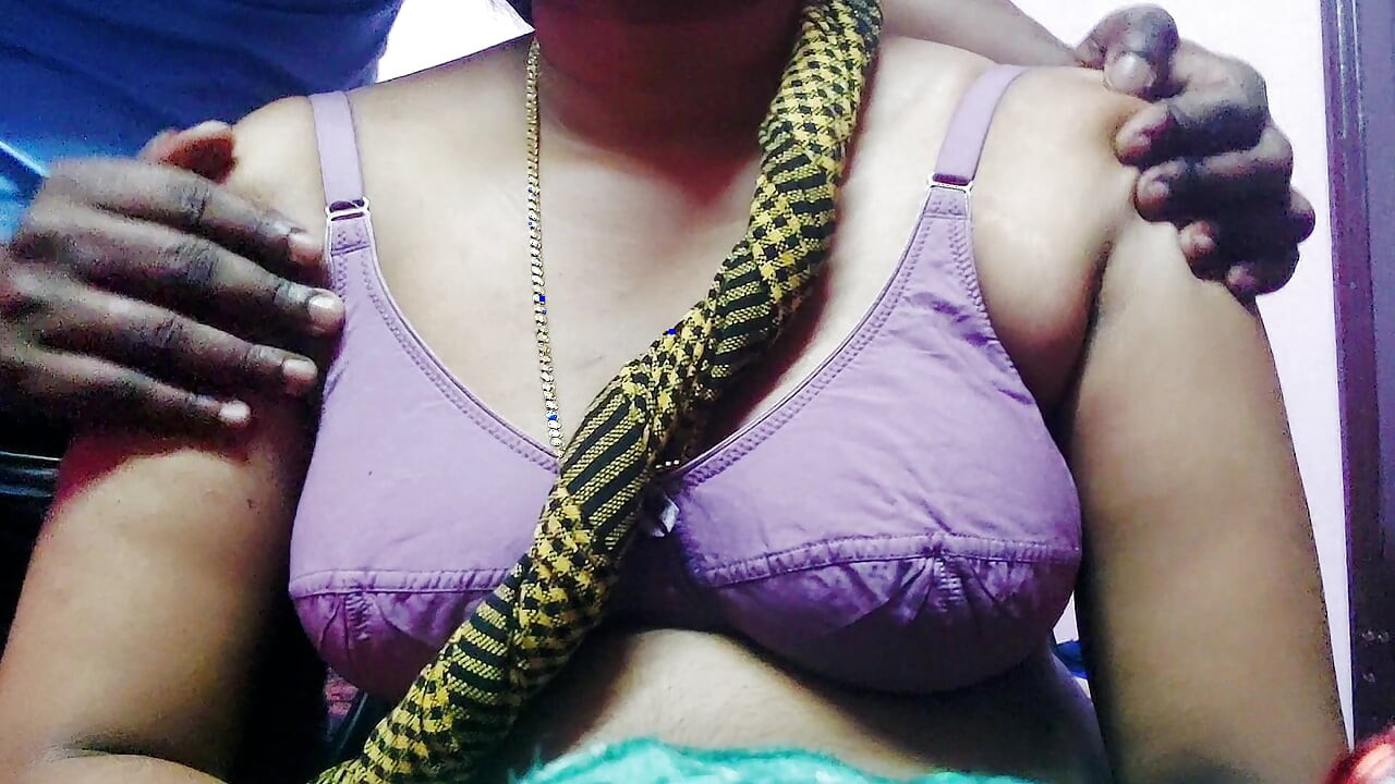 Desi Bhabhi mohini  sex with delivery boy