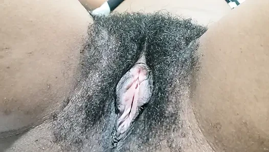 Tante seksi dengan memek berbulu pink dientot habis-habisan hd