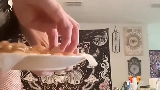 73 Giantess Cooks in Tiny Kitchen