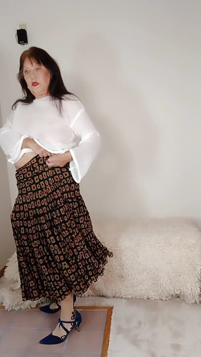 Sharing Live O.f. Video. This Time It Was More Difficult Inserting My Dildo in My Butthole.