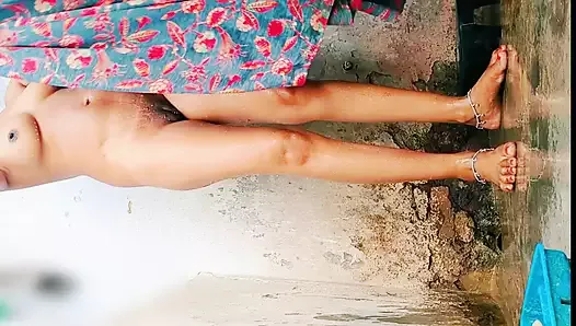 Desi Village (HD1080p) seema bhabhi showing shaving her pussy and trimmer fucking bath time she feel so horny