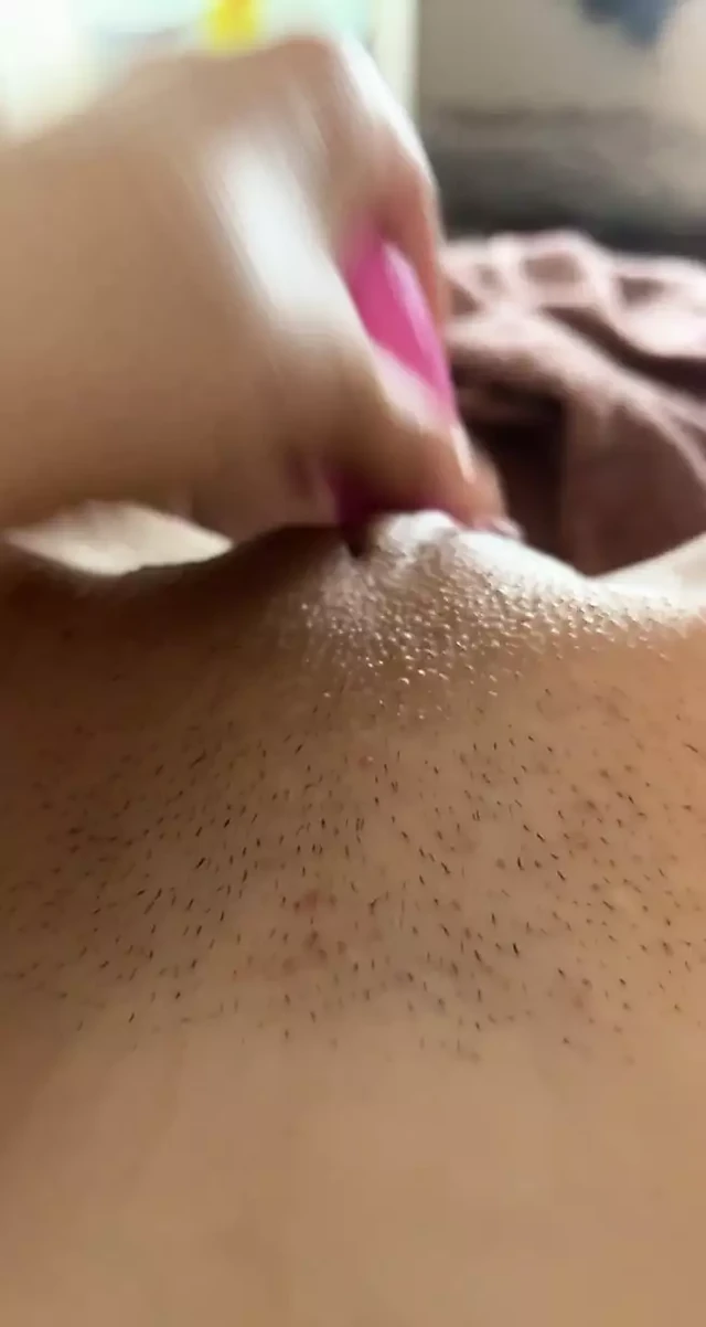 Skinny teen squirts massively