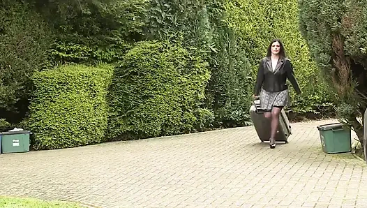 Oldnanny - aksi hot lesbian sange di rumah