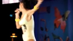 Grupo de chicas pop rusas '' serebro '' adoración de culo