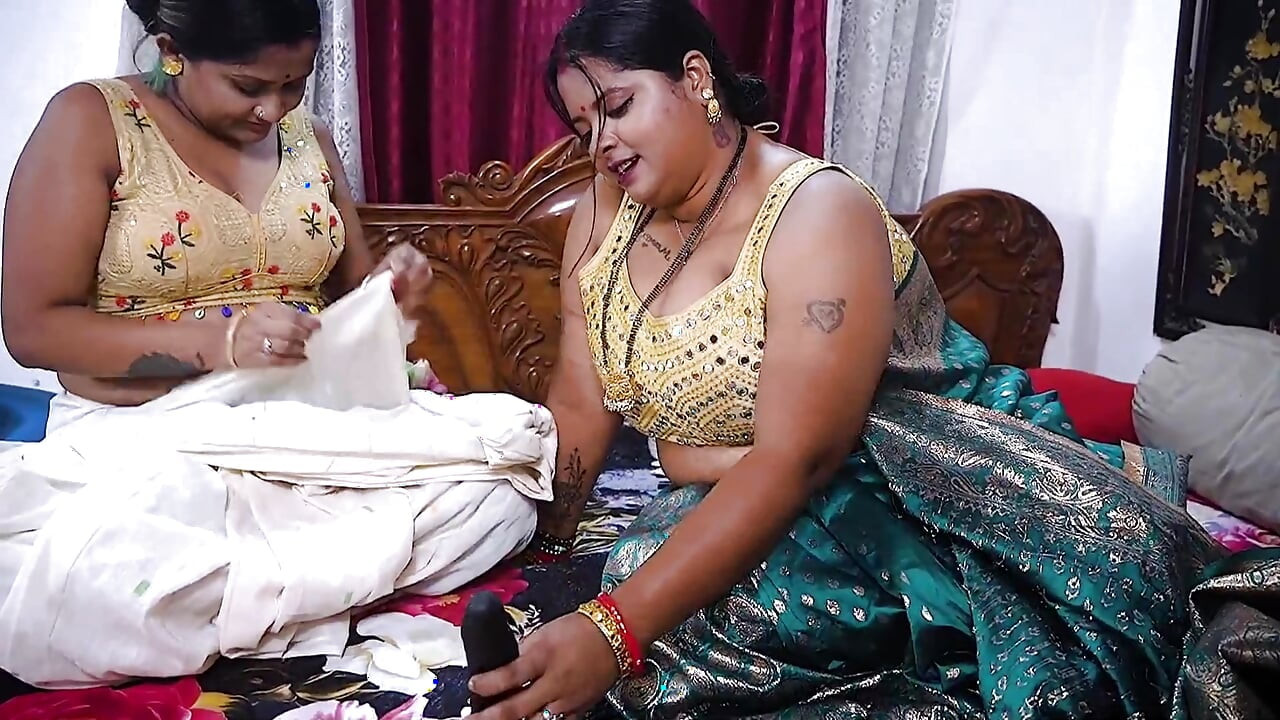 2 bhabhiyo ko ek sath choda threesome hardcore action sex