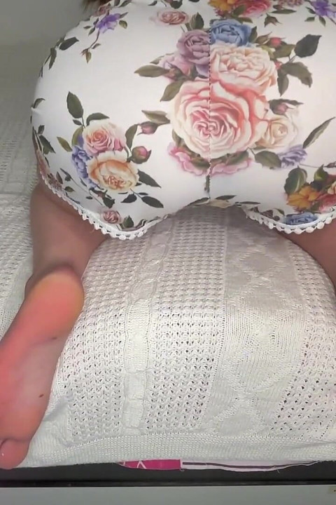 Sesiune de pârțuri cu bunicuțe florale