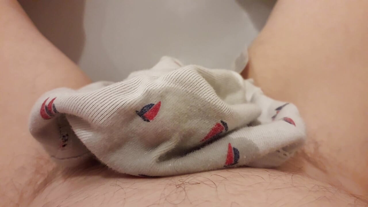 I soak another female panties with urine and cum
