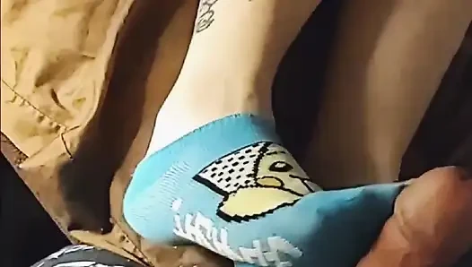 Seksi ayak bileği çorapla mastürbasyon çorap ayakla muamele ve hello kitty çoraplı elle muamele