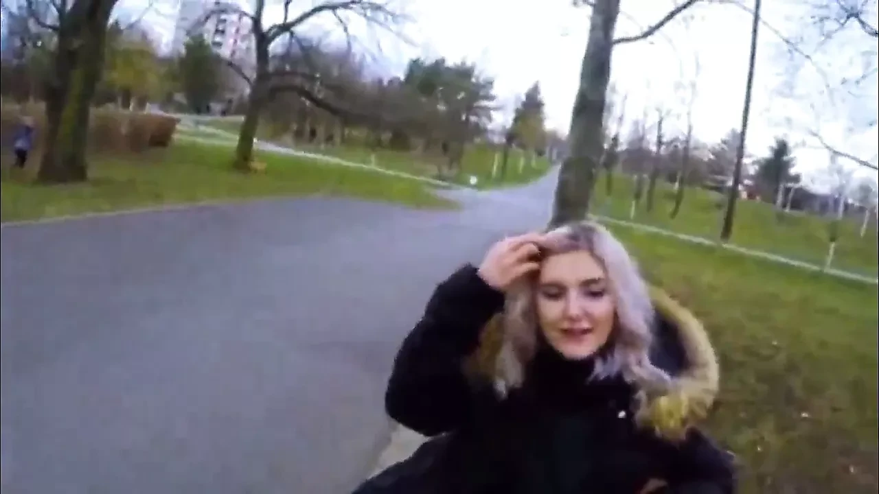 blowjob publik di pov