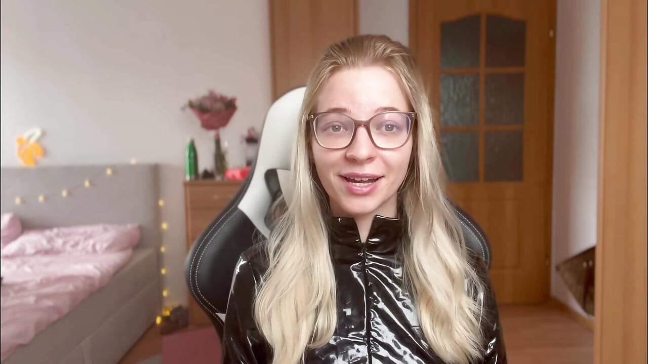 All You Need to Know About Latex Fetish (pvc, Leather)