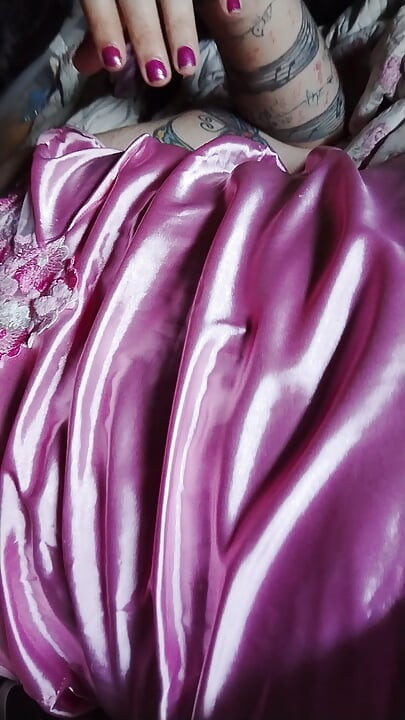Pretty in pink: toy sucking&titty play
