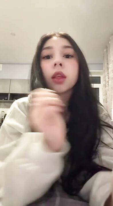 AislyEmbury video