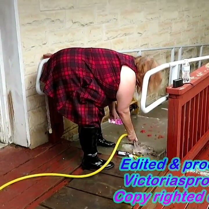 Sexy Walk in the Garden and Clean up Mess