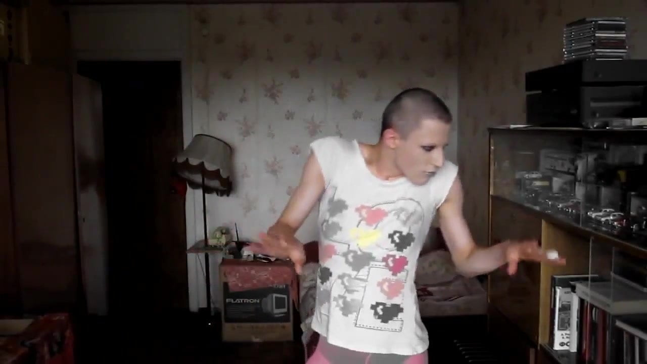 TWINK IS ALWAYS HUNGRY FOR RAW COCK