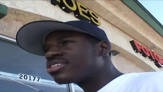 Adorable wet pink slit of cougar whore pulsates wide open for fat pole pump it