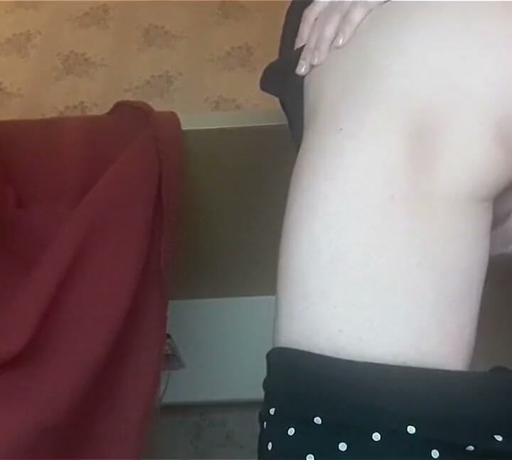 Tracy Naghavi Quickly Masturbates