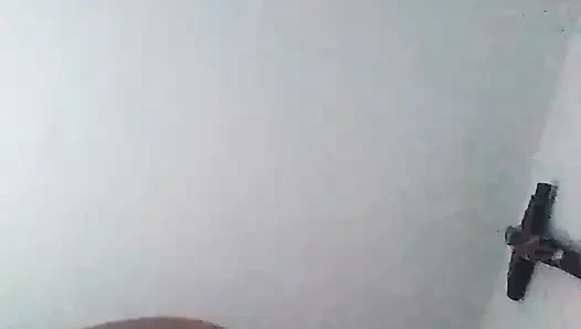 Wir gleichen das aus, indem wir spielen, und am Ende ficken wir miteinander