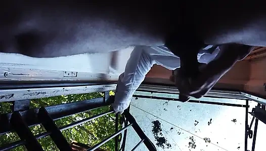 Sperma im ganzen schönen gesicht nach analsex! Nahaufnahme spermaschluckerin